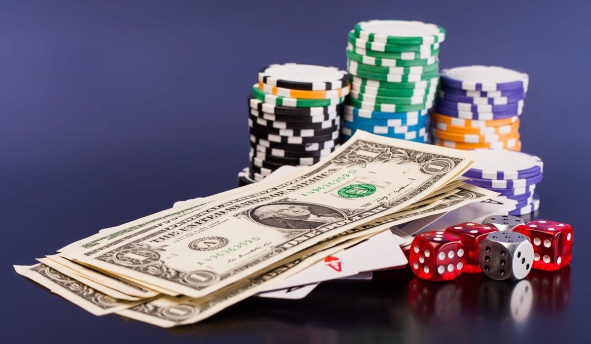 SlotClub Casino کیسینو میں سلاٹ کھیلنا شروع کریں۔
